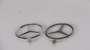 Mercedes-Benz Motorkap Ster Set (2 stuks) beschikbaar voor biedingen