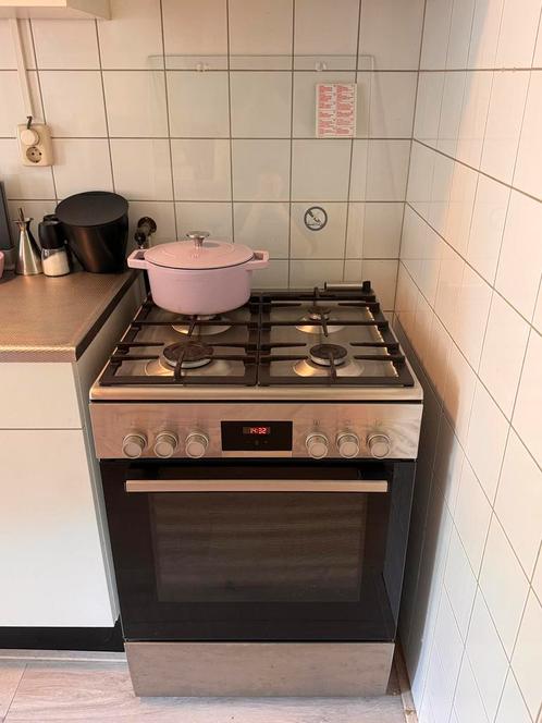 Bosch HXR39IE50N incl. Gasslang, Witgoed en Apparatuur, Fornuizen, Gebruikt, Vrijstaand, Gas, 4 kookzones, Minder dan 85 cm, 45 tot 60 cm