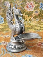 Mooie zware oude Oosterse olielamp van brons als een vogel., Antiek en Kunst, Kunst | Niet-Westerse kunst, Ophalen of Verzenden