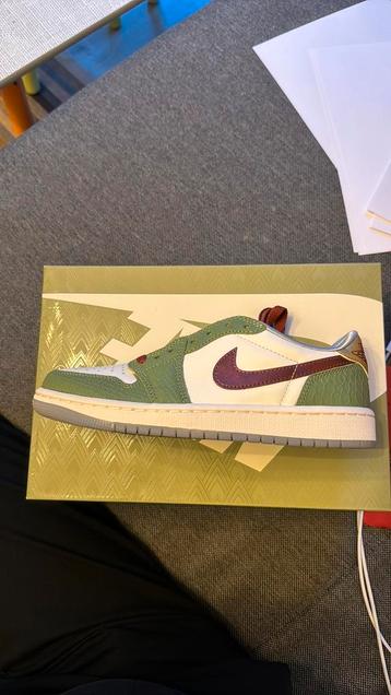 Air Jordan 1 Low OG Chinese New Year/Year of the Dragon 38.5