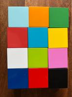 12 gekleurde blokjes voor aan de muur, Ophalen of Verzenden, Zo goed als nieuw