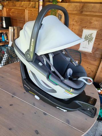 Maxi-Cosi Coral + FamiliFix 3 - Zo Goed Als Nieuw! beschikbaar voor biedingen