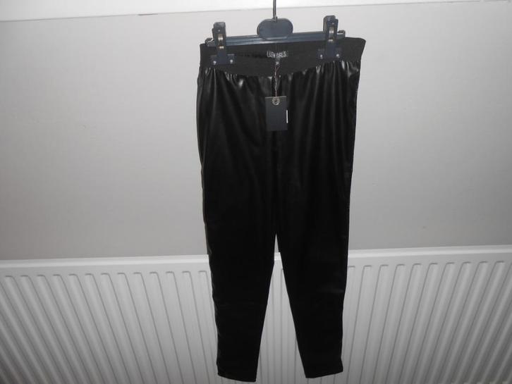 Nieuwe zwarte legging maat 164 Levv Girls (nu voor €7.50), Kinderen en Baby's, Kinderkleding | Maat 164, Nieuw, Meisje, Broek
