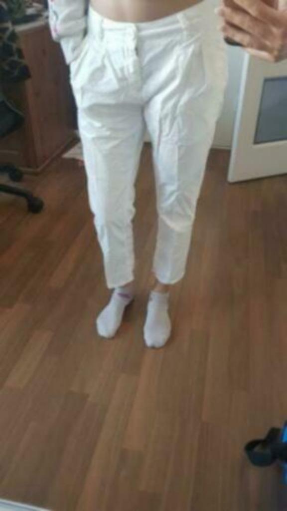 O'Bleu Camel Californië witte driekwart broek maat XS, Kleding | Dames, Broeken en Pantalons, Zo goed als nieuw, Maat 34 (XS) of kleiner