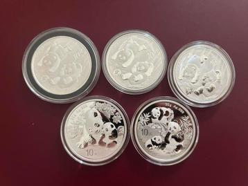 Set van 5 zilveren China Panda munten – 30g .999 beschikbaar voor biedingen