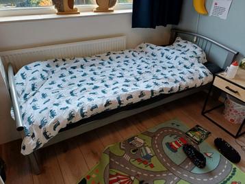 Stalen Kuperus bed 90x200 incl matras beschikbaar voor biedingen