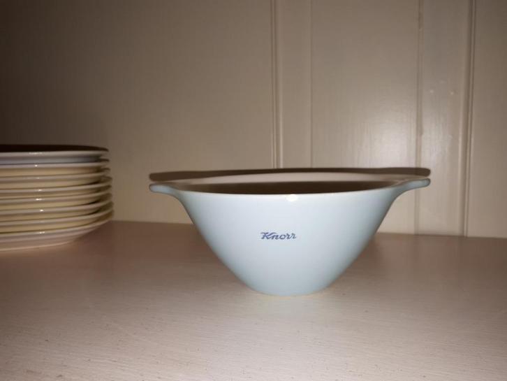 Pastel soepkop met de tekst Knorr, blauw (Regout), Antiek en Kunst, Antiek | Servies los, Ophalen of Verzenden