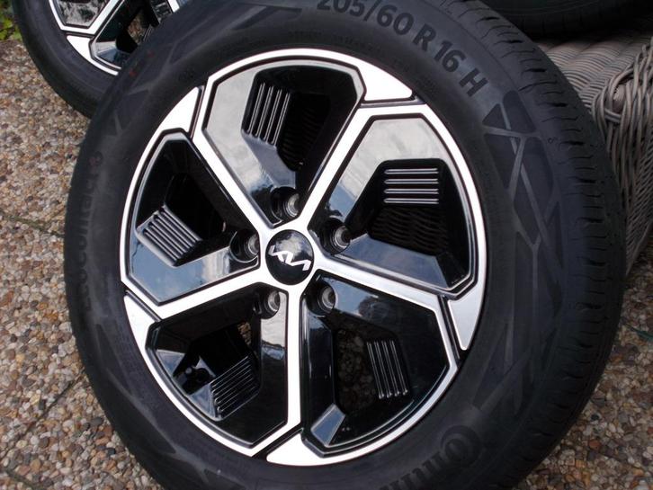 KIA VELGEN MET ZOMERBANDEN ORIGINEEL KIA, Auto-onderdelen, Banden en Velgen, Banden en Velgen, Zomerbanden, 16 inch, 205 mm, Ophalen