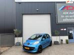 Peugeot 107 1.0-12V XS AUTOMAAT/AIRCO/ELEK PAKKET/TOERENTELL, Auto's, Stof, Gebruikt, Zwart, 68 pk