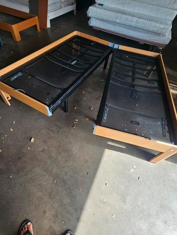 180x200  type 2000  deelbaar  electrische  m1  auping beschikbaar voor biedingen