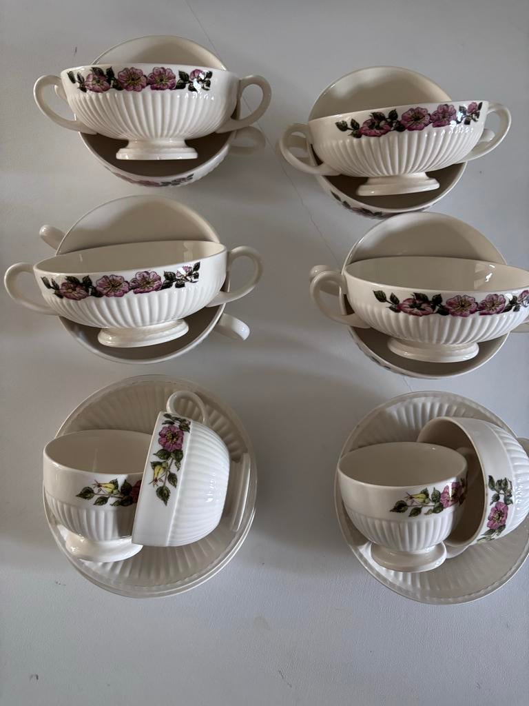 4 Oude Wedgwood Briar Rose kopjes en schotels (6), Ophalen of Verzenden
