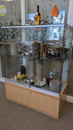 Vitrine kastje, 100 tot 150 cm, 25 tot 50 cm, Overige houtsoorten, Gebruikt