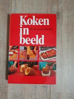 Koken in Beeld - Martina Meuth, Gelezen, Martina Meuth, Ophalen of Verzenden, Hoofdgerechten