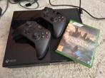 Xbox one plus Hogwarts legacy en 2 controllers, Spelcomputers en Games, Spelcomputers | Xbox One, Ophalen