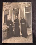 Vintage Foto van priesters/fraters jaren 20-30, Ophalen of Verzenden