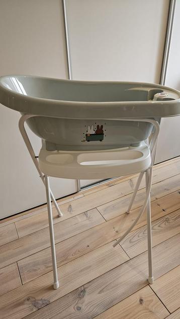 Bebe-jou Nijntje badje met standaard en thermometer beschikbaar voor biedingen