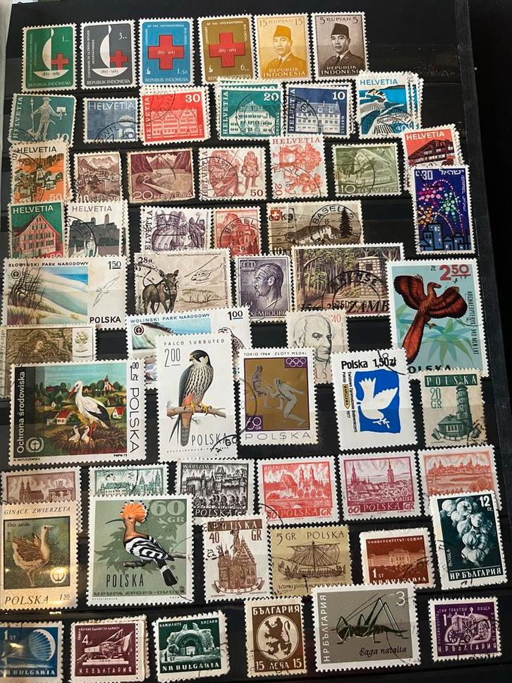 Verzameling oude postzegels - Diverse landen, Postzegels en Munten, Postzegels | Volle albums en Verzamelingen, Nederland en Buitenland