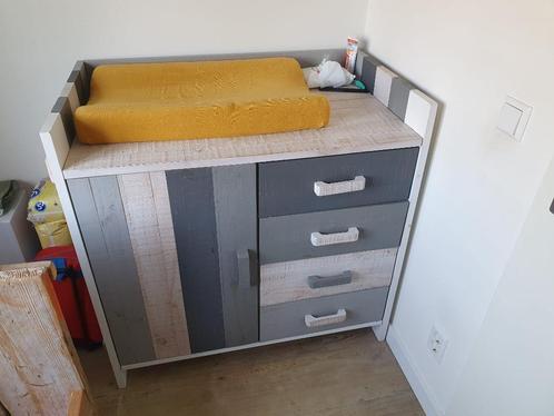 Ledikant + commode + plankje, Kinderen en Baby's, Babywiegjes en Ledikanten, Gebruikt, Ledikant, Ophalen