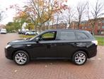 Mitsubishi Outlander 2.0 PHEV Instyle accu pakket is goed, Auto's, Mitsubishi, Automaat, 4 cilinders, Zwart, Bedrijf