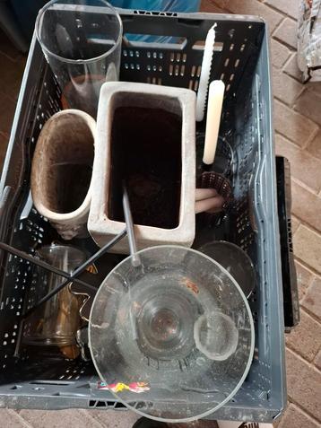 Bloempotten en vazen - Diverse modellen beschikbaar voor biedingen