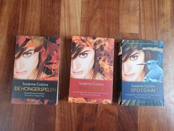 Trilogie  DE  HONGERSPELEN  van  Suzanne Collins   beschikbaar voor biedingen
