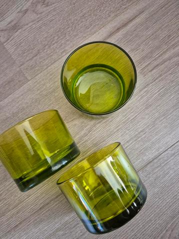 Groene theelichtjes , waxinelicht houder accessoires  beschikbaar voor biedingen