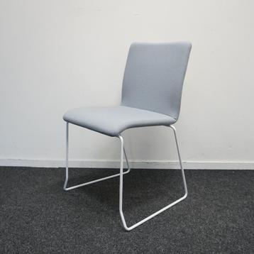 Lande  Vergaderstoel / Conferentiestoel | L-Blauw | Slede beschikbaar voor biedingen