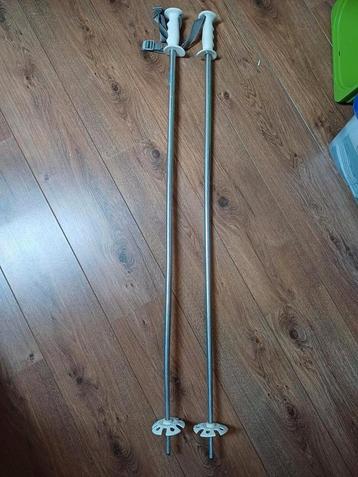ski stokken 120 cm beschikbaar voor biedingen