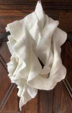 Roomkleurige sjaal, shawl leuke, aparte zijkant; 205 x 15 cm, Ophalen of Verzenden, Zo goed als nieuw, Sjaal