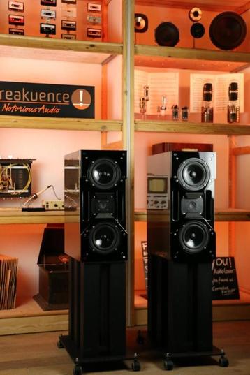 Wilson Audio Cub 1 on Target stands TRADE.INRUIL. Heavy end! beschikbaar voor biedingen