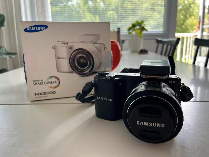 Samsung NX2000 Smart Camera, Audio, Tv en Foto, Fotocamera's Digitaal, Zo goed als nieuw, Samsung, 8 keer of meer, Ophalen of Verzenden