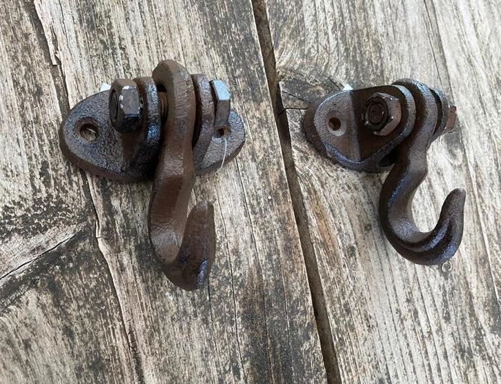 GIETIJZEREN MUURHAAK SCHARNIEREND Bruin NIEUW, Tuin en Terras, Tuinwanddecoratie, Nieuw, Ophalen of Verzenden