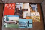 7 autofolders Buick 1954 Invicta LeSabre Park Avenue, Ophalen of Verzenden, Gelezen, Overige merken
