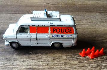 Dinky Toys Ford Transit Van Police Accident Unit. beschikbaar voor biedingen
