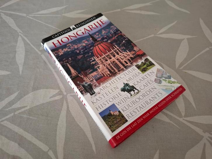 HONGARIJE - Capitool Reisgids 2011, Boeken, Reisgidsen, Zo goed als nieuw, Reisgids of -boek, Europa, Capitool, Ophalen of Verzenden