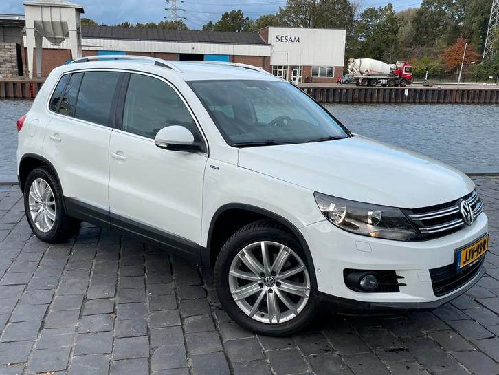 Volkswagen Tiguan 1.4 TSI DSG Sport&Style NAVI PDC CAMERA, Auto's, Volkswagen, Bedrijf, Tiguan, ABS, Achteruitrijcamera, Adaptieve lichten