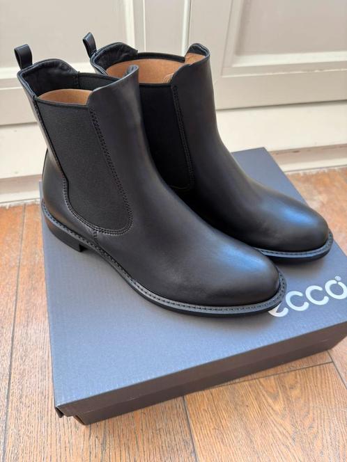 Prachtige ECCO chelsea boots/enkellaarzen mt 38, Kleding | Dames, Schoenen, Zo goed als nieuw, Zwart, Ophalen of Verzenden