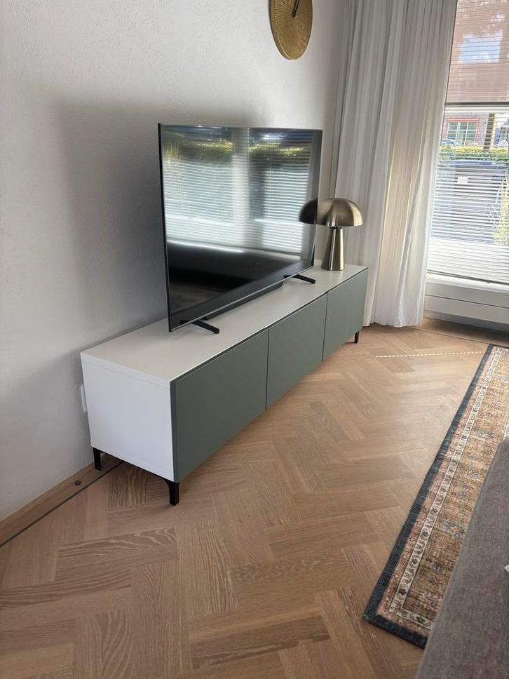 IKEA Tv Meubel -, Huis en Inrichting, Kasten | Televisiemeubels, Gebruikt, Minder dan 100 cm, 150 tot 200 cm, 25 tot 50 cm, Kunststof