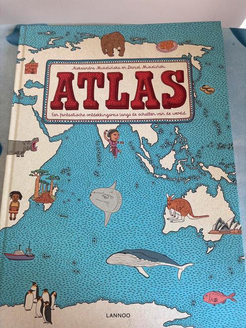 Kinder atlas met boordevolle weetjes, Boeken, Kinderboeken | Jeugd | onder 10 jaar, Zo goed als nieuw, Ophalen of Verzenden