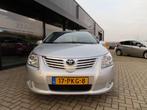 Toyota AVENSIS 2.0 VVTI Business Aut. Ecc Navi Camera Trekha, Euro 5, 4 cilinders, 14 km/l, Zilver of Grijs
