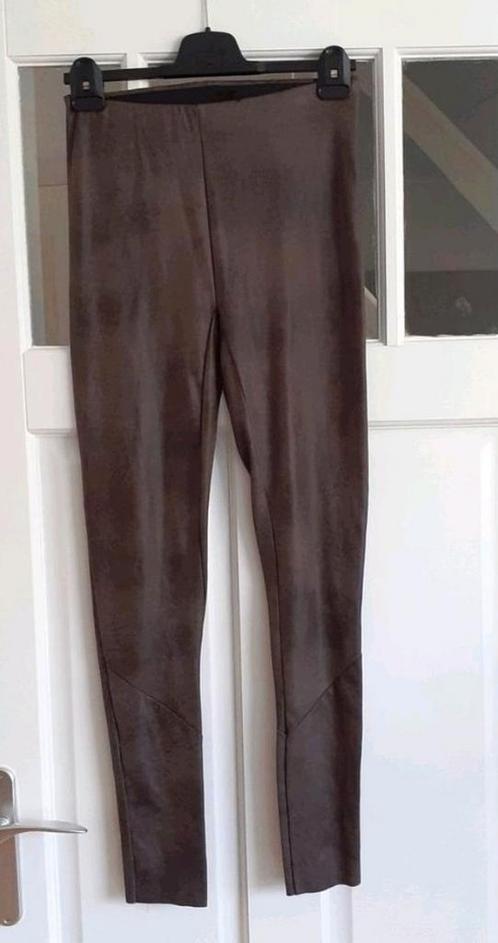 Moscow lederlook skinny broek maat XS, Kleding | Dames, Broeken en Pantalons, Zo goed als nieuw, Maat 34 (XS) of kleiner, Bruin