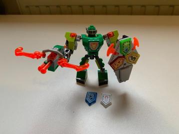 LEGO Battle Suit Aaron 70364 Nexo Knights beschikbaar voor biedingen
