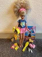 Barbie Fun Traveler Van, Scooter, keuken en pop, Ophalen, Gebruikt, Barbie