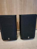Yamaha NS-333 Boekenplank Speakers met muurbeugels, Zo goed als nieuw, 60 tot 120 watt, Front, Rear of Stereo speakers, Ophalen