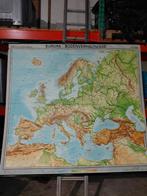 Europa bodemverhoudingen schoolkaart, Antiek en Kunst, Antiek | Schoolplaten, Ophalen of Verzenden, Aardrijkskunde