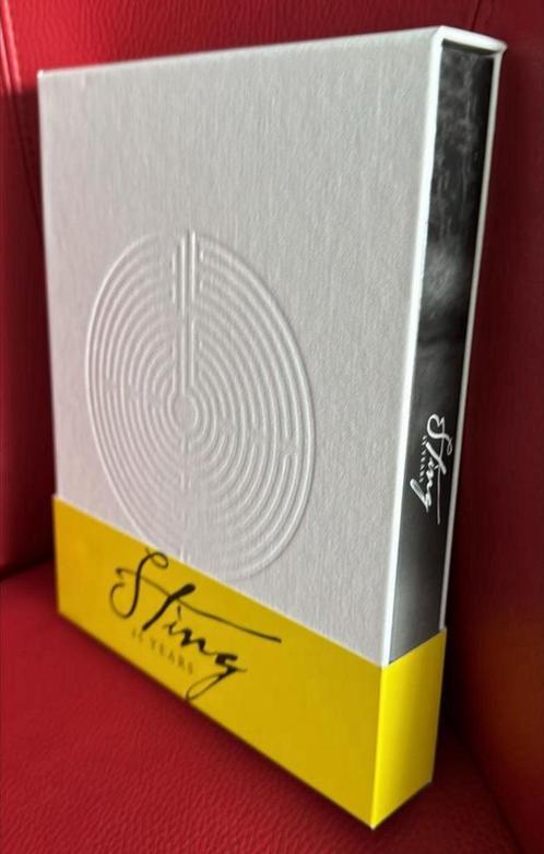 STING, 25 Years, Boxset, 3 CD + 1 dvd + Boek 135 pagina’s, Cd's en Dvd's, Cd's | Pop, Zo goed als nieuw, 2000 tot heden, Boxset
