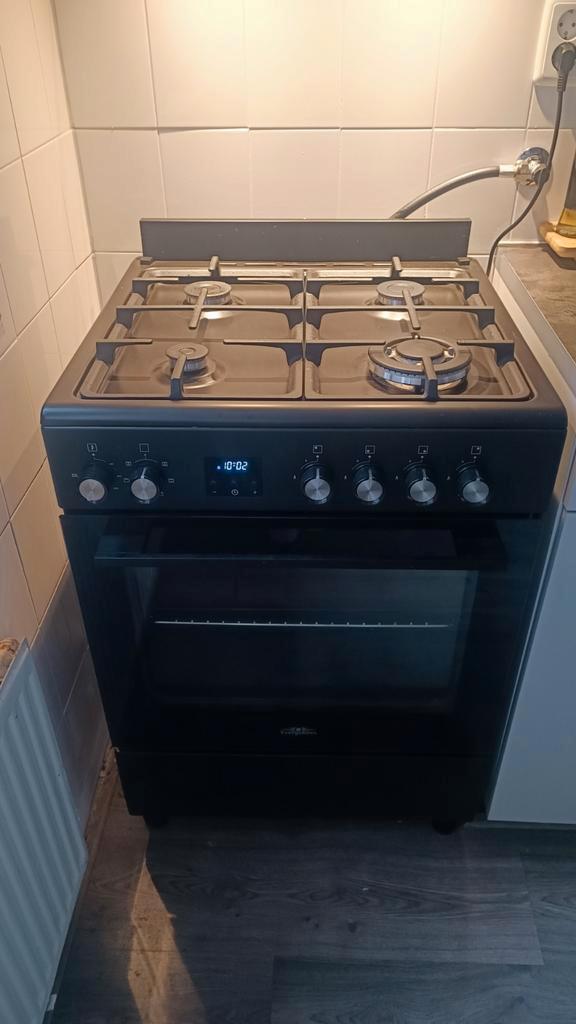 Everglades gasfornuis met oven, Witgoed en Apparatuur, Fornuizen, Zo goed als nieuw, Vrijstaand, Gas, 4 kookzones, 85 tot 90 cm