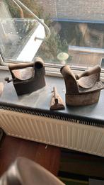 Antieke Gietijzeren Strijkijzers & Kachelbouten., Ophalen of Verzenden