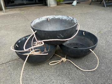 3 hangbloempotten  beschikbaar voor biedingen