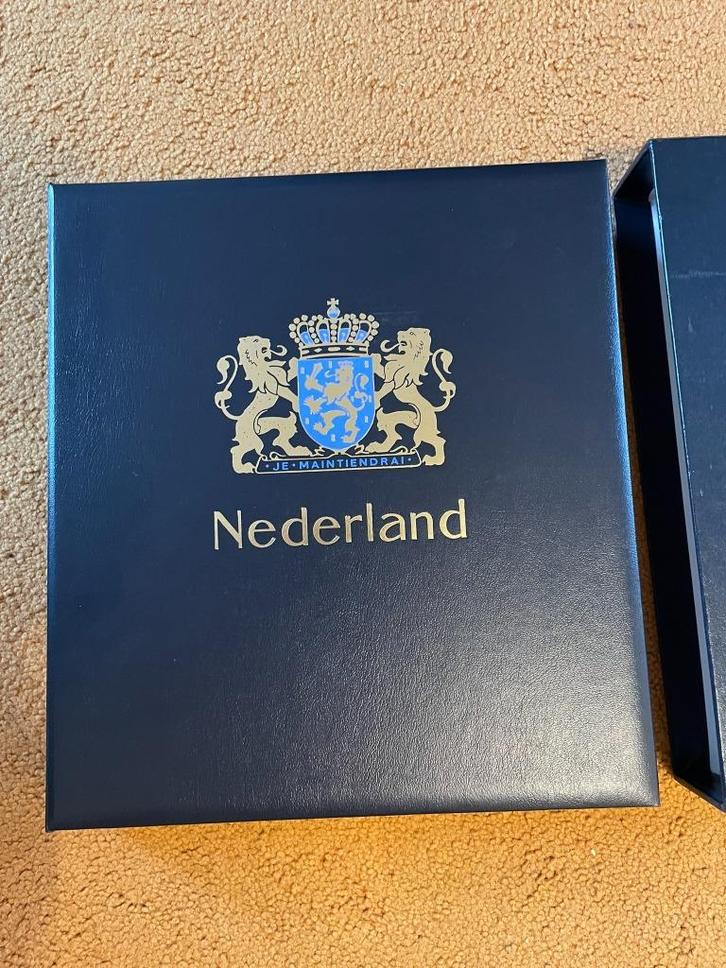 Davo postzegelalbum nr 4 Nederland met beschermhoes, Postzegels en Munten, Postzegels | Toebehoren, Verzamelalbum, Ophalen